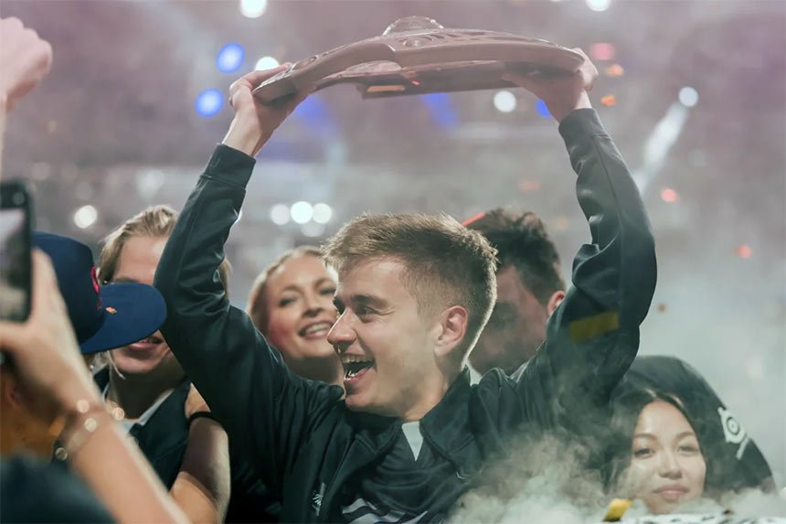 Danac Sundstein sa timom OG pobjedom na The International 2019 zaradio više nego Đoković osvajanjem Vimbdona