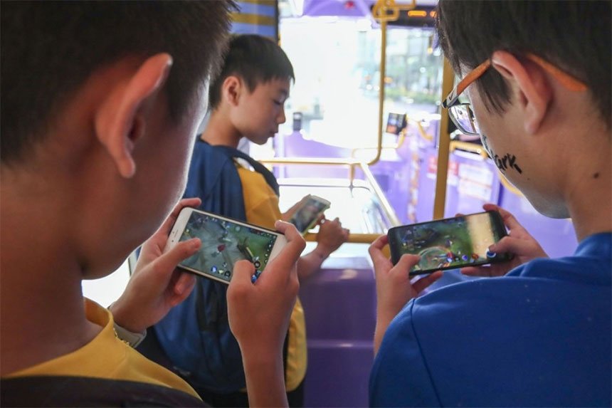 Kina mlađima od 18 godina uvodi "policijski čas" za online kompjuterske igre