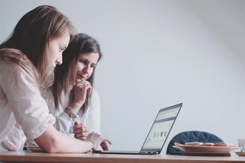 Pogledajte šta žene najčešće pretražuju na internetu za vrijeme izolacije