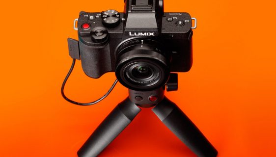 Panasonic Lumix DC-G100 - fotoaparat bez ogledala