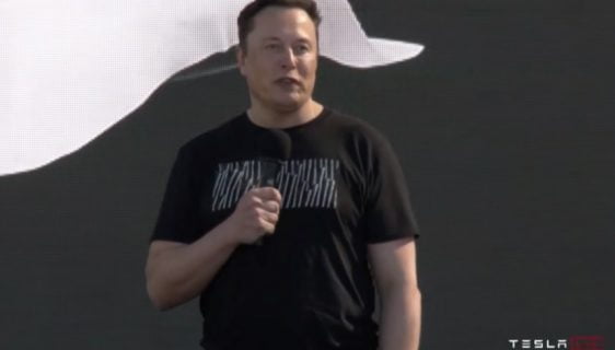 Musk najavio potpuno autonomnu Teslu za 25 hiljada dolara