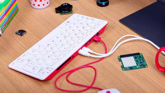 Raspberry Pi 400 računar u tastaturi od 70$