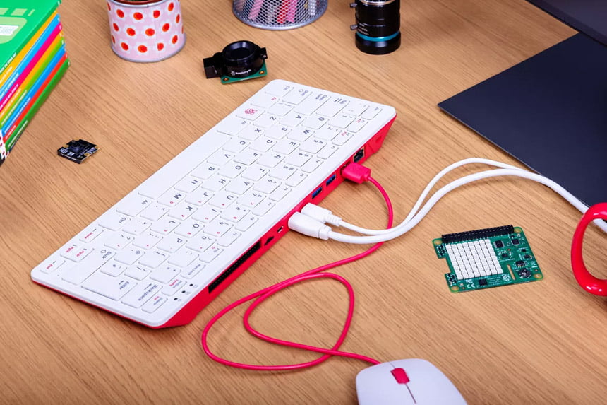 Raspberry Pi 400 računar u tastaturi od 70$