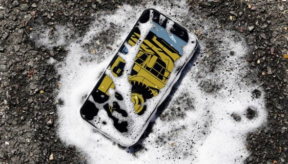 Prvi antibakterijski smartfon Cats42 - mjeri temperaturu, pere se sapunom i vodom