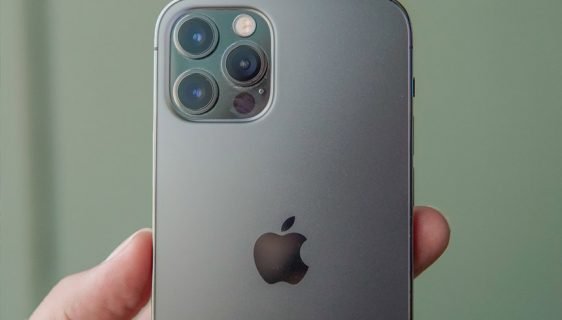 Odmah ažurirajte iPhone! Apple izbacio zakrpu za bezjednosne propuste kod iOS 14