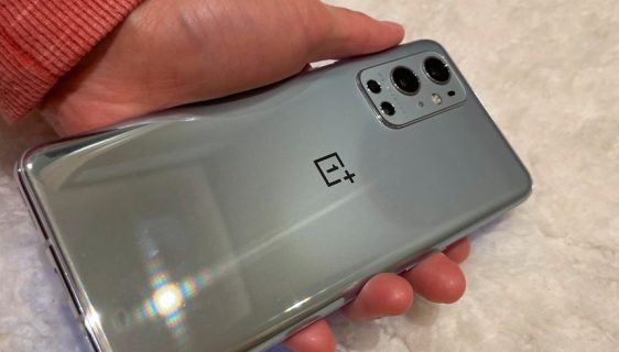 Procurile specifikacije i fotografije OnePlus 9 Pro smartfona