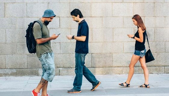 Pazite kud hodate dok koristite Android mobilni telefon!