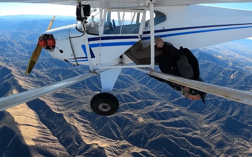 Jutjuber optužen da je namjerno srušio avion | Video