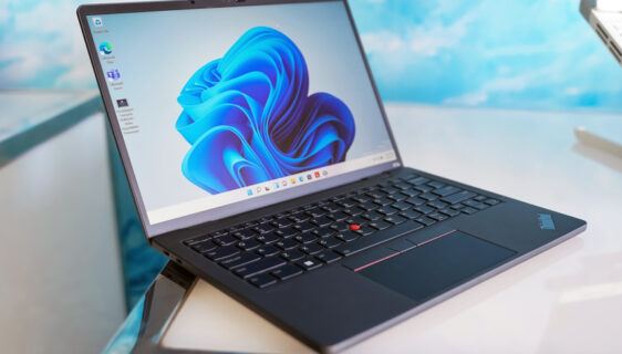 Lenovo ThinkPad X13s laptop dolazi sa baterijom koja traje 28 sati