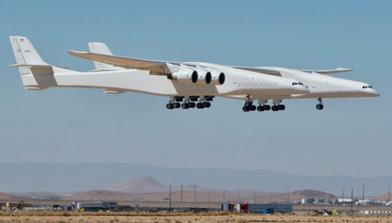 Najveći avion na svijetu, Stratolaunch Roc