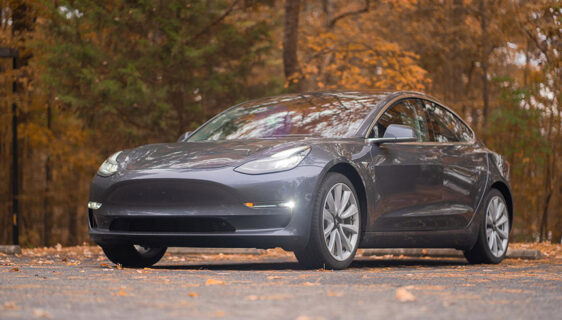 Električni automobil Tesla Model 3 (Foto: Pixabay)