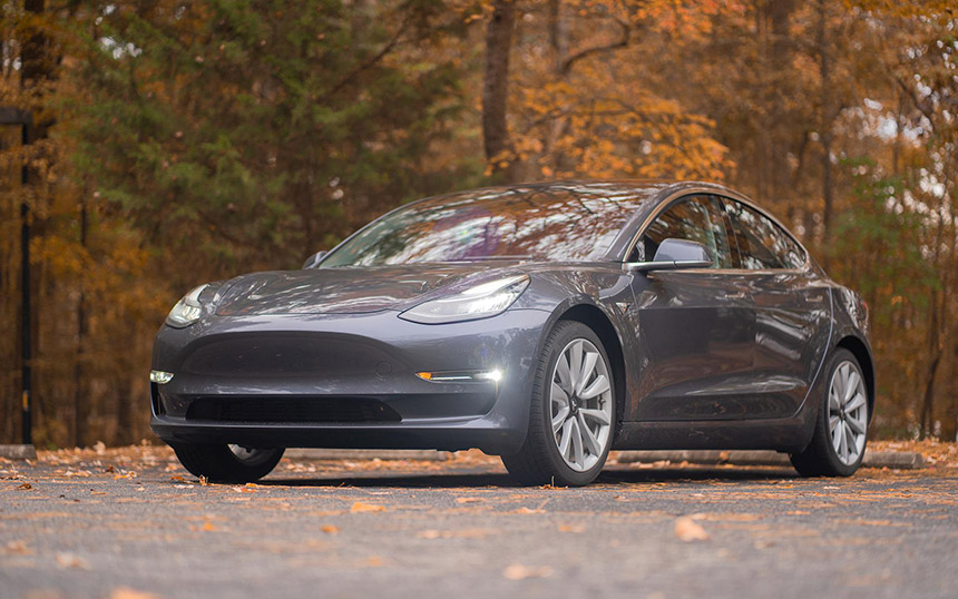 Električni automobil Tesla Model 3 (Foto: Pixabay)