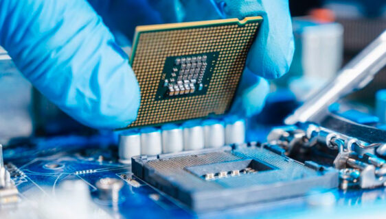 Kina ulaže 1,9 milijardi dolara u domaću firmu za proizvodnju čipova YMTC
