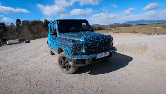 Mercedes G klase (Foto: YouTube screenshoot @JerryRigEverything)