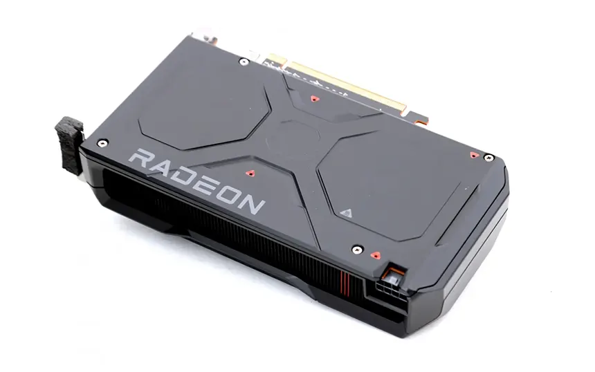 AMD Radeon 7600 serija