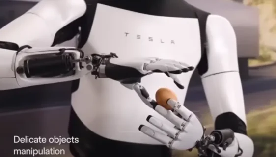 Tesla predstavio Optimus Gen 2, najnoviju generaciju humanoidnog robota
