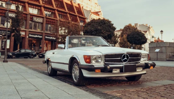 Mercedes - Benz SL - photo by carVertical