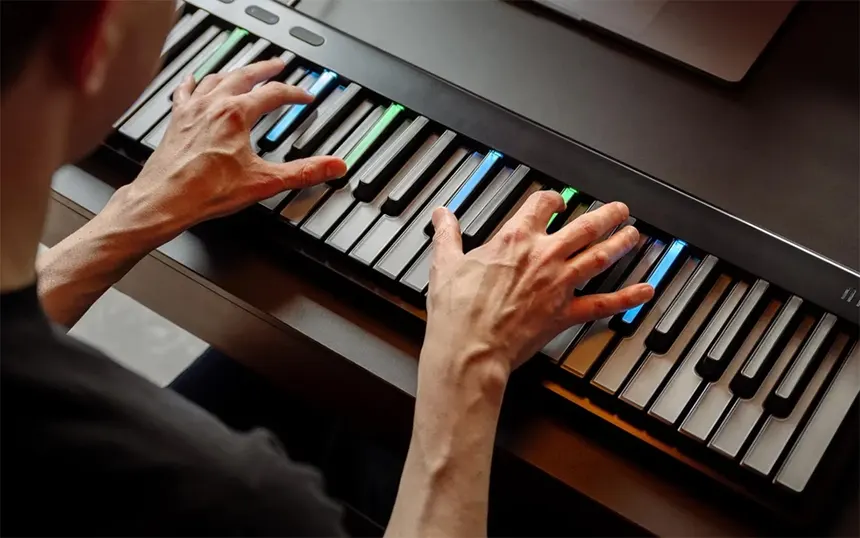 Roli Piano AI