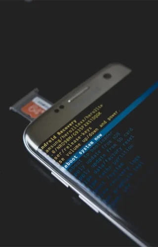 Android sistem reboot, restart, smartfon, telefon, android malware, android virus (Foto: ilustracija, Pexels by Kelvin Valerio)