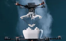 FlyingToolbox dronovi mijenjaju alate u letu s nevjerovatnom preciznošću