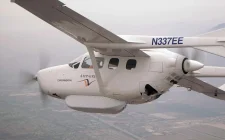 Hibridni avion Cessna 337 uspješno poletio koristeći napredni silikonsko-karbidni inverter