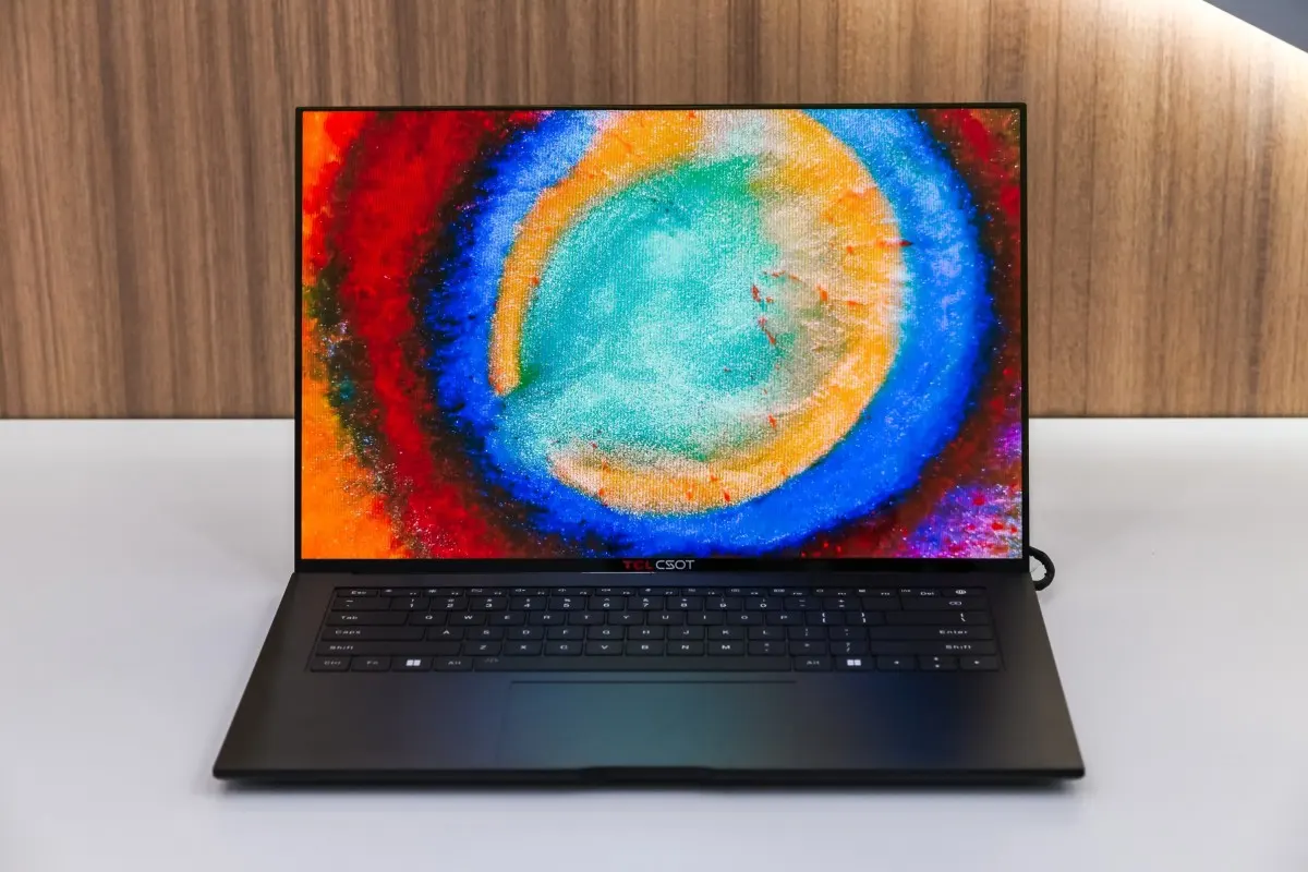 TCL ultra tanki čvrsti IJP OLED ekran za laptop (14'')